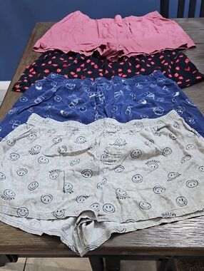Women’s Pink Elastic-Waist Lounge Shorts